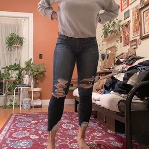 American Eagle Distressed Jean